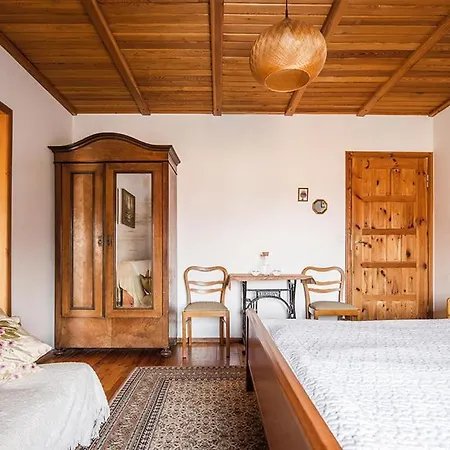 Dolina Harmonii Bed and Breakfast *